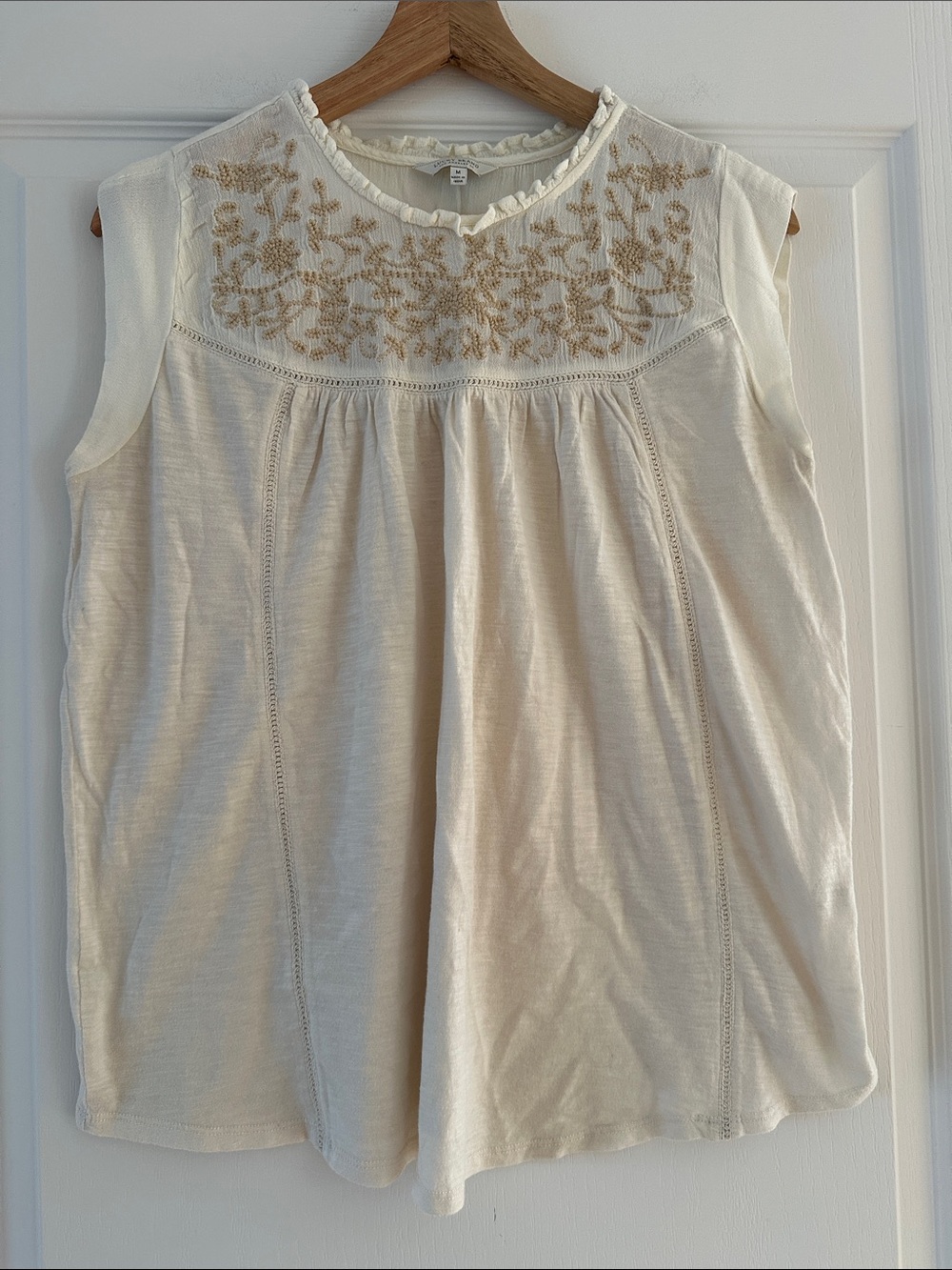 Lucky Brand Cream Sleeveless Embroidered Top, Size Medium